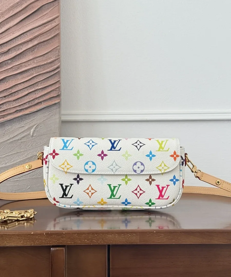 Разноцветная сумка Louis Vuitton Ivy на плечо с кожаным ремнем, вид спереди