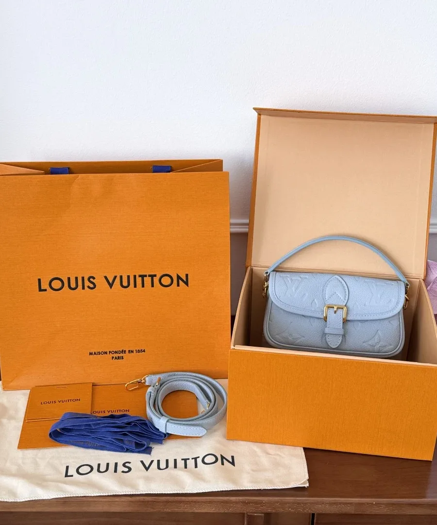Сумка Louis Vuitton Nano Diane в комплекте с фирменной коробкой, пыльником и пакетом