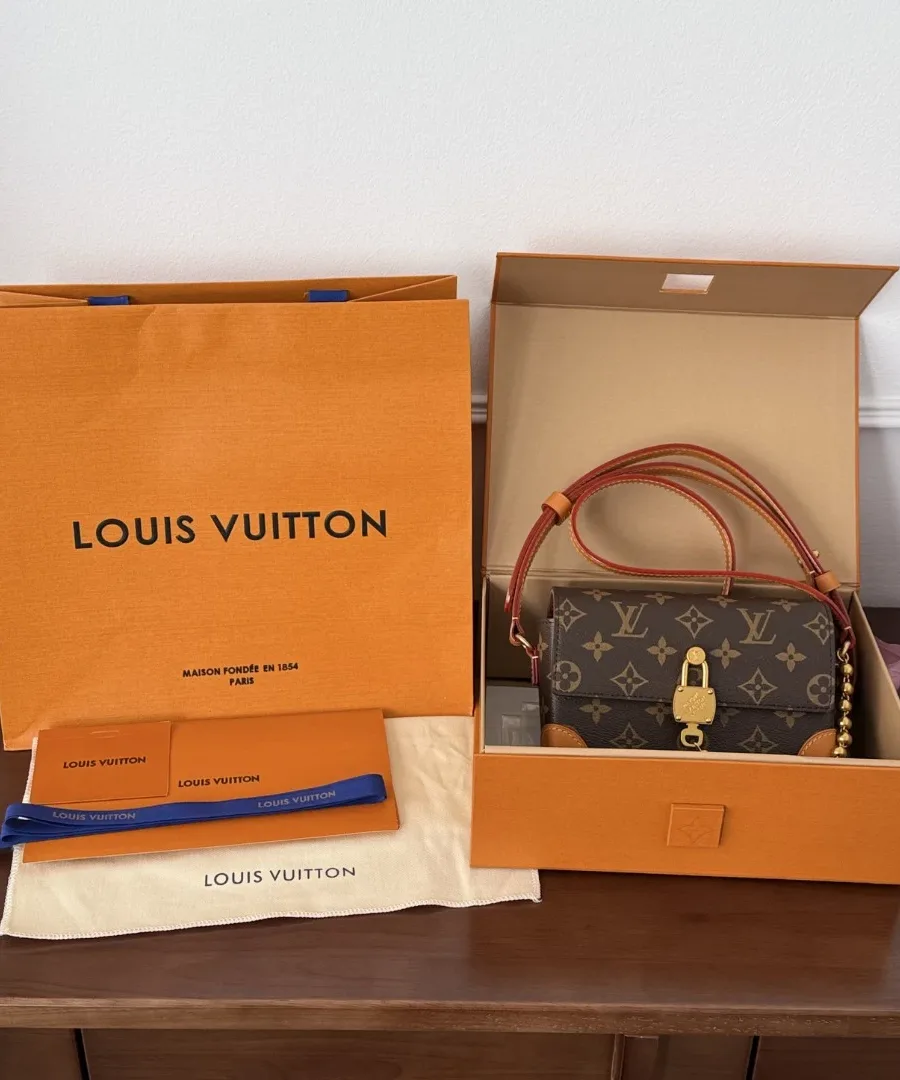 Сумка Louis Vuitton Monogram в фирменной коробке с пыльником и пакетом