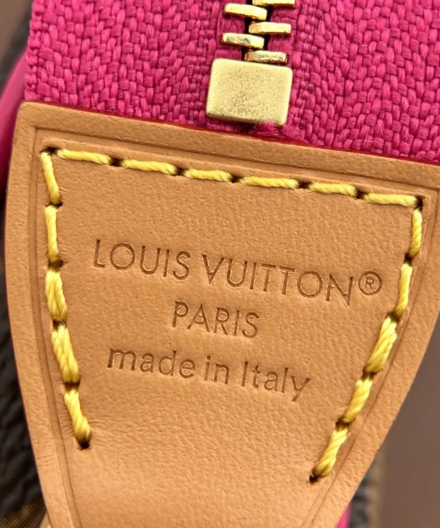 Кожаный ярлык с тиснением Louis Vuitton Paris made in Italy