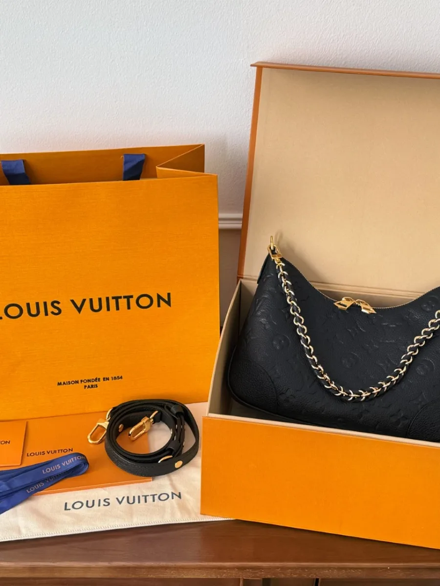 Сумка Louis Vuitton Boulogne в комплекте с фирменной коробкой, пакетом и пыльником