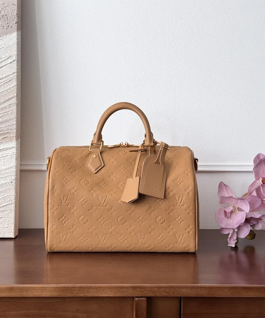 Бежевая сумка Speedy 30 с тиснением Monogram, вид спереди