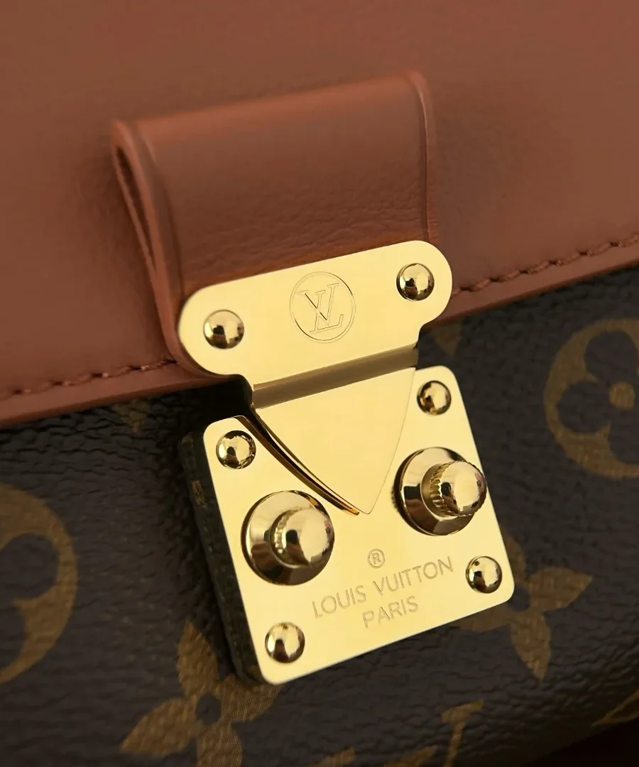 Золотистый замок S-lock с гравировкой Louis Vuitton Paris