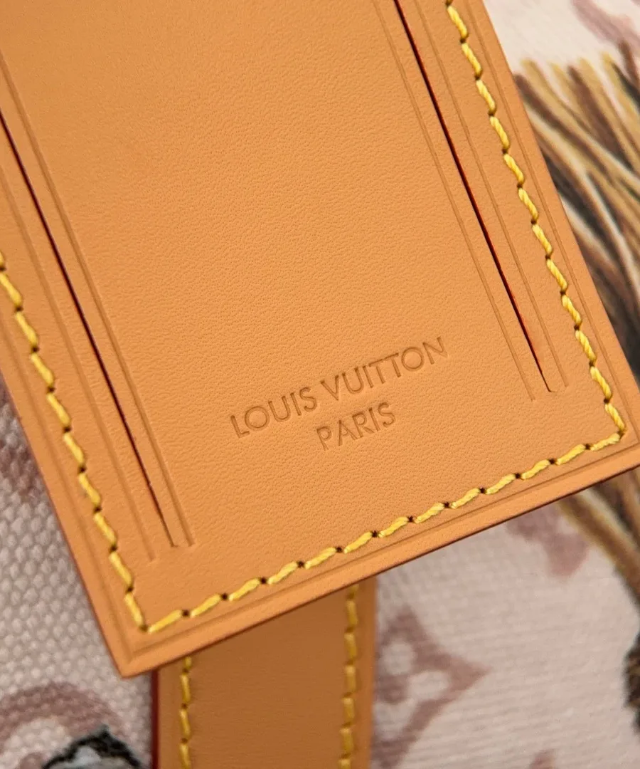 Кожаная багажная бирка с тиснением Louis Vuitton Paris