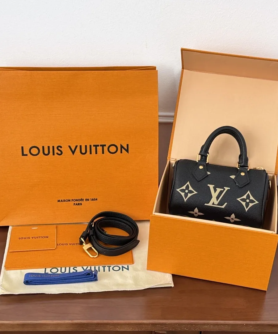 Комплект сумки Louis Vuitton Speedy Nano с фирменной коробкой, пыльником и пакетом