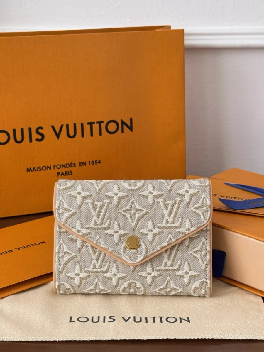 Бежевый кошелек Louis Vuitton Victorine с фирменной коробкой и пакетом