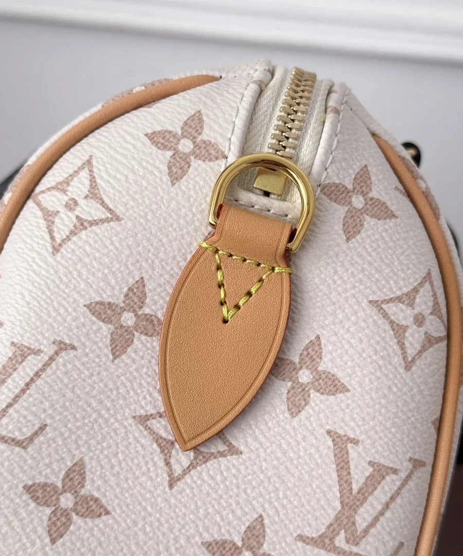 Кожаная боковая петля сумки Louis Vuitton Speedy 20