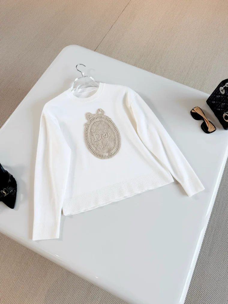 Dior Белый джемпер с вязаной эмблемой Medaillon