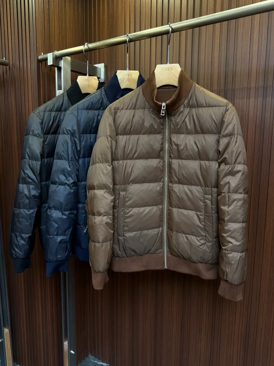 Двусторонние пуховики Zegna на вешалке, стеганая сторона из нейлона в трёх расцветках