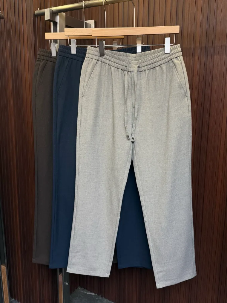 Brioni Светло-серые брюки на кулиске