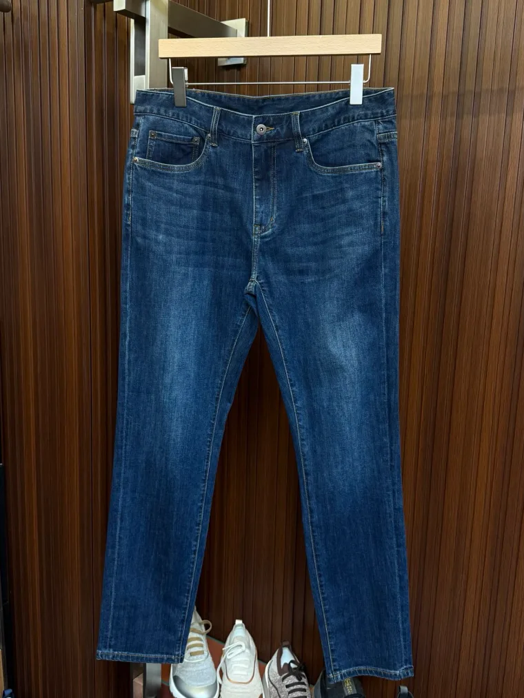 Zegna Синие джинсы с лёгкими потёртостями