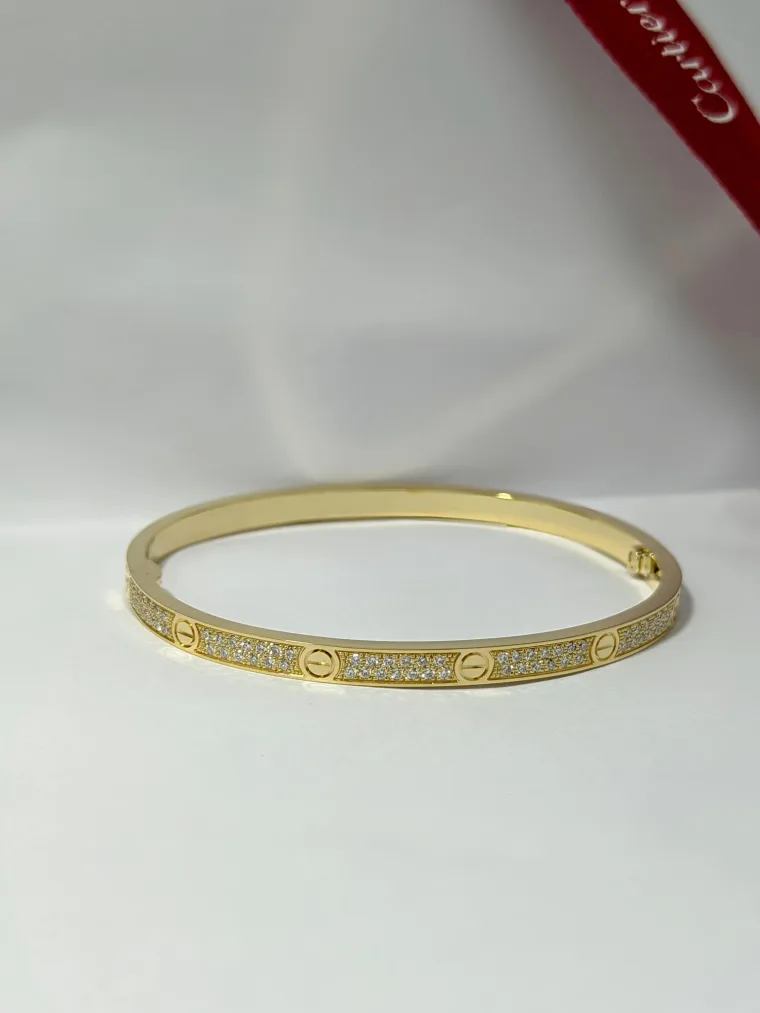 Cartier Браслет-обруч с бриллиантами из жёлтого золота