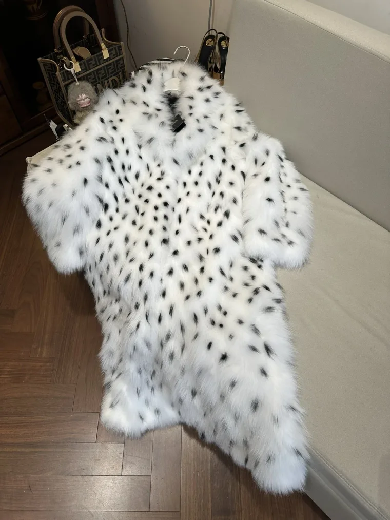 Fendi Шуба