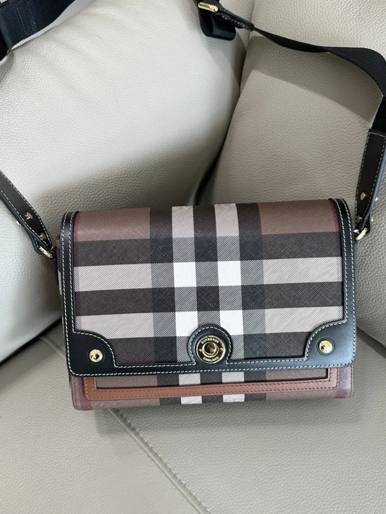 Burberry Сумка