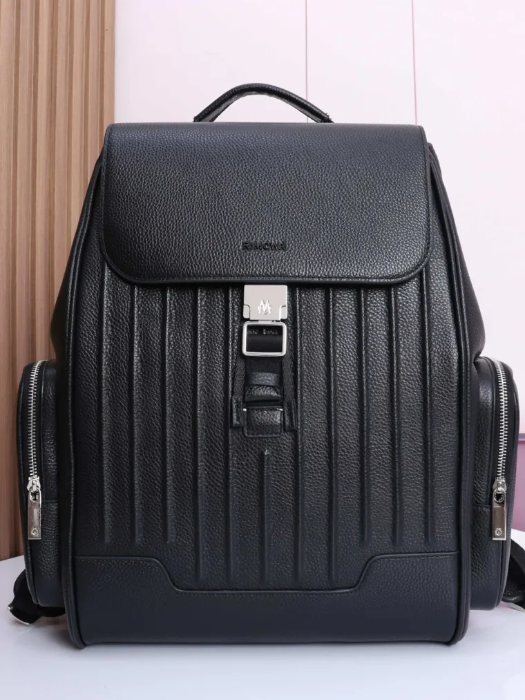 Rimowa NeverStill