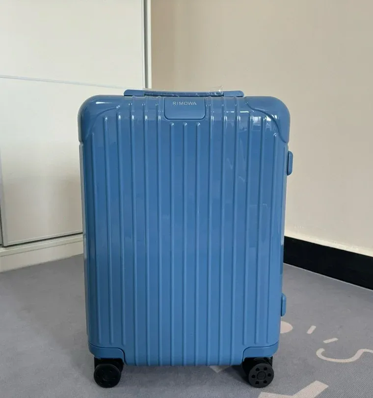Rimowa Essential Trunk чемодан