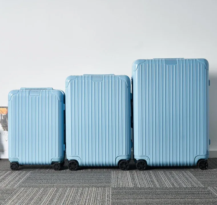 Rimowa Чемодан Essential Check-In L