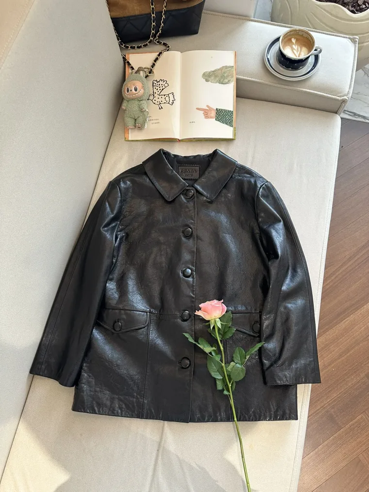 Prada Куртка