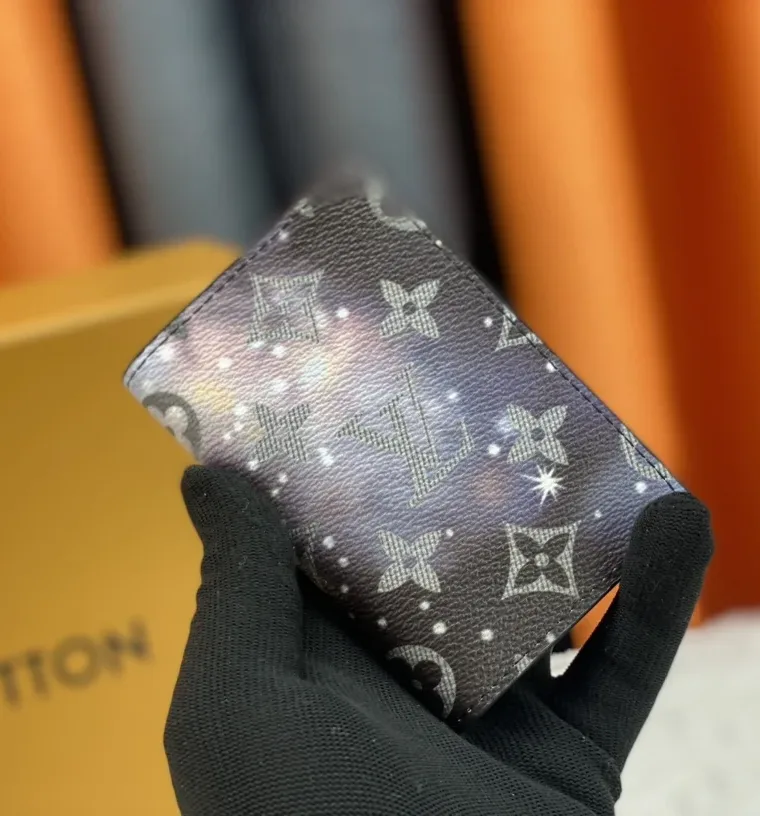 Louis Vuitton Кардхолдер