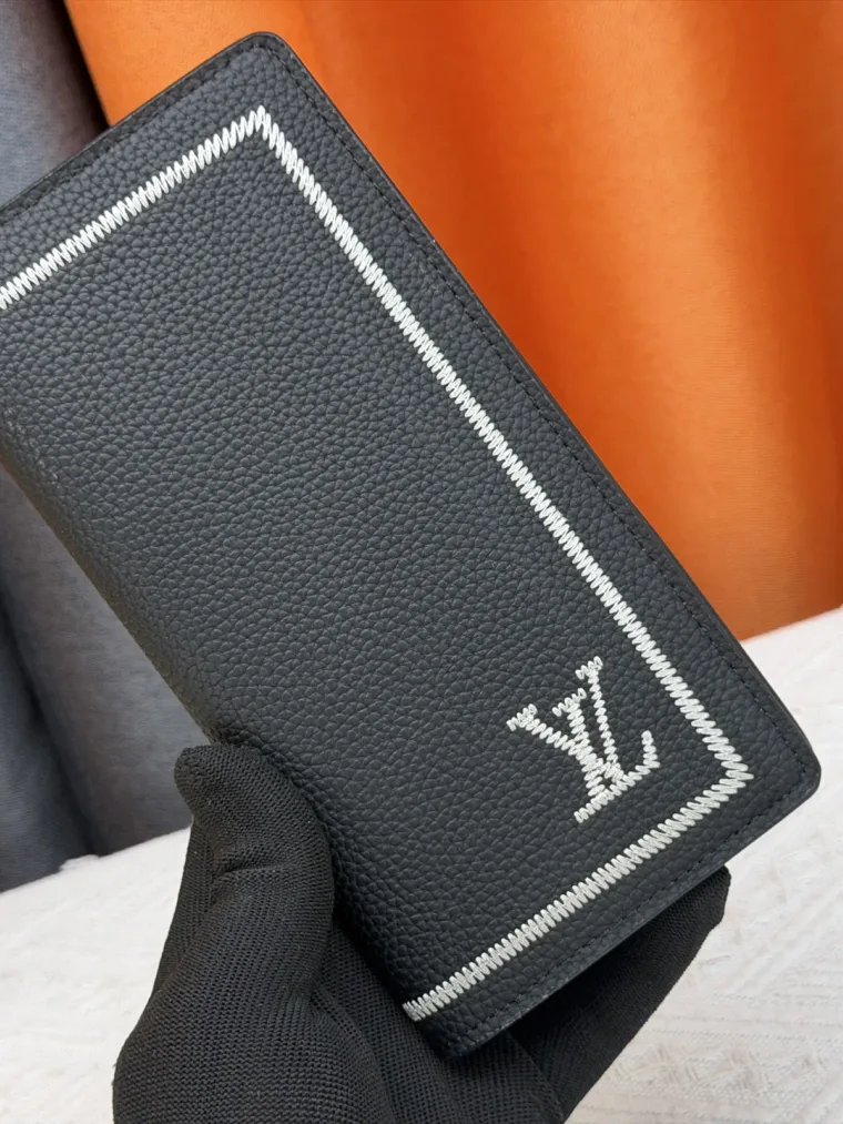 Louis Vuitton Кошелек