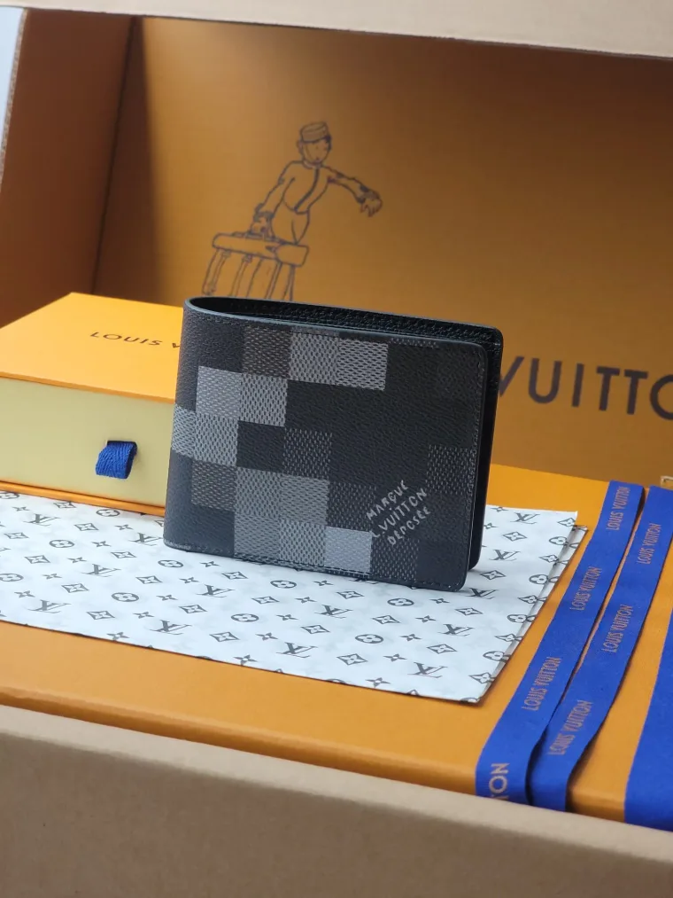 Louis Vuitton Кошелек