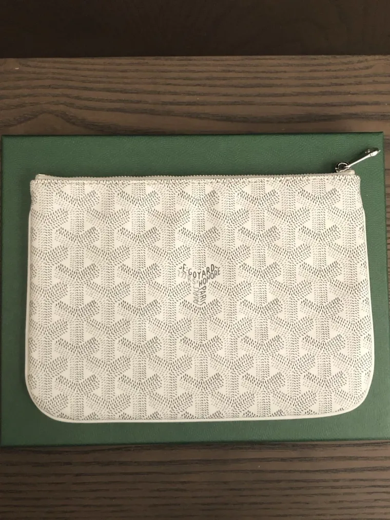 Goyard Senat
