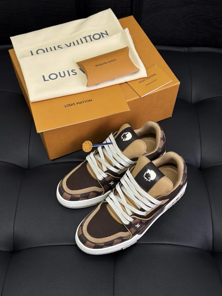 Louis Vuitton Коричневые кроссовки LV Trainer в клетку Damier
