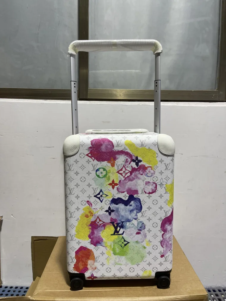 Louis Vuitton Чемодан Horizon