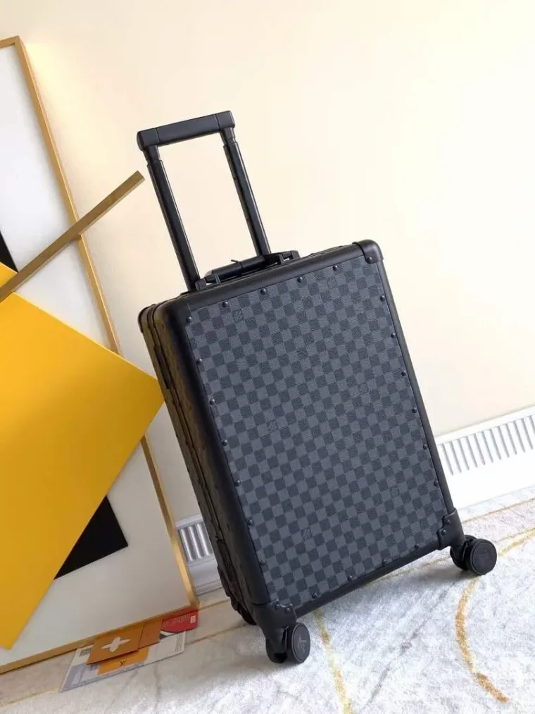 Louis Vuitton Чемодан Horizon