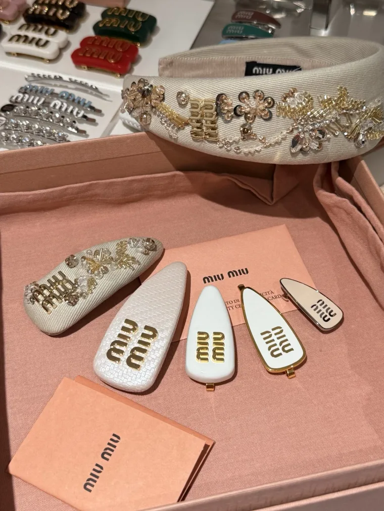 Miu Miu Заколка