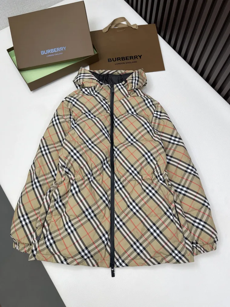 Burberry Куртка