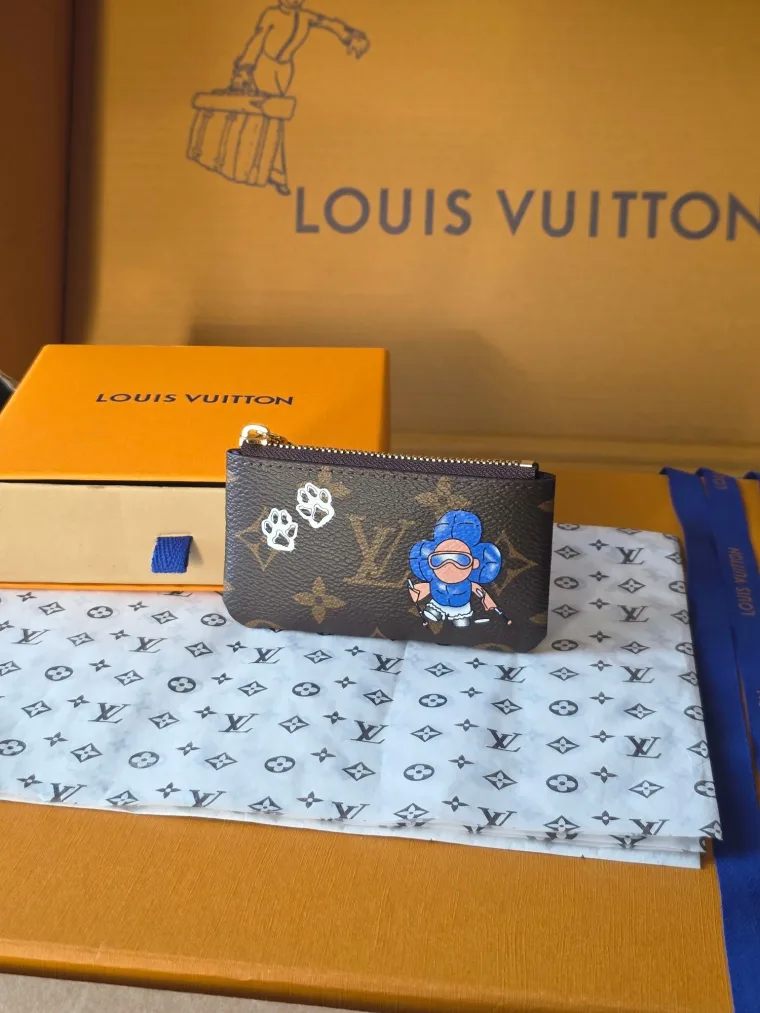 Louis Vuitton Кошелек