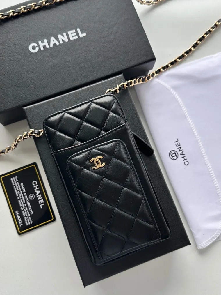 Chanel Чехол для телефона