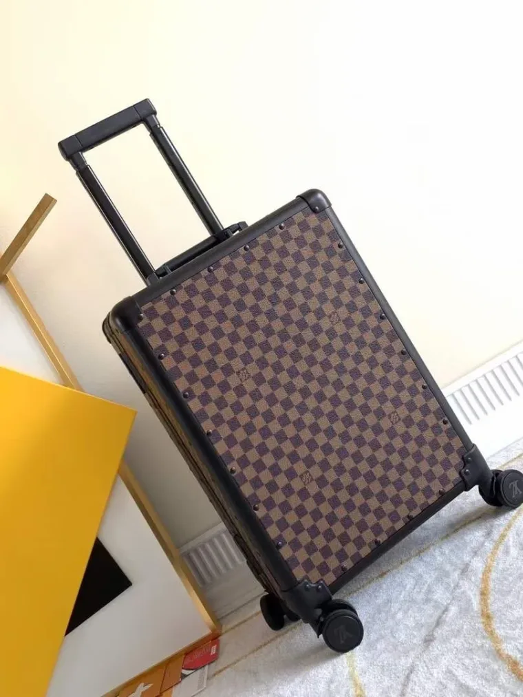 Louis Vuitton Чемодан Horizon 55