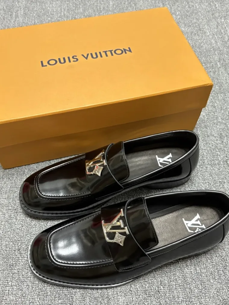 Louis Vuitton MAJOR Лоферы