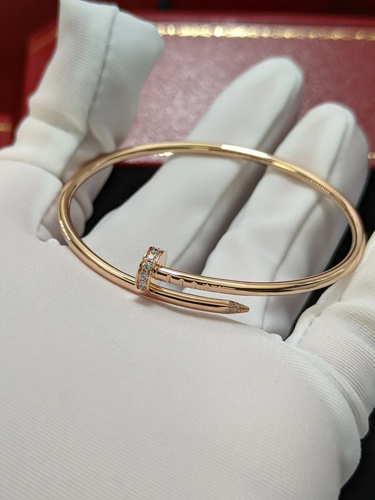 Cartier Браслет из жёлтого золота с бриллиантами