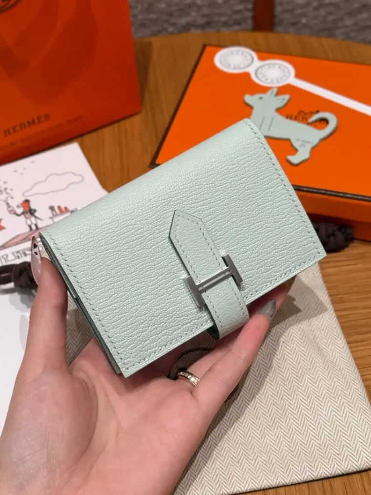 Hermes Кошелёк Bearn Mini 10 см Chèvre 0S/Fizx