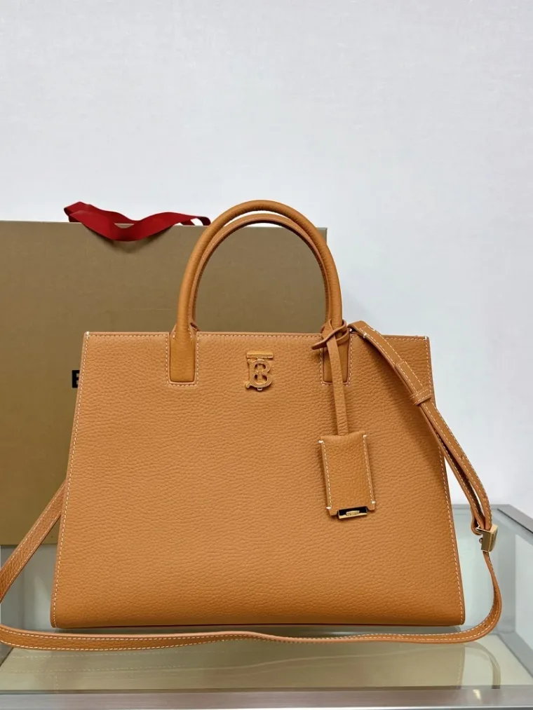 Burberry Сумка