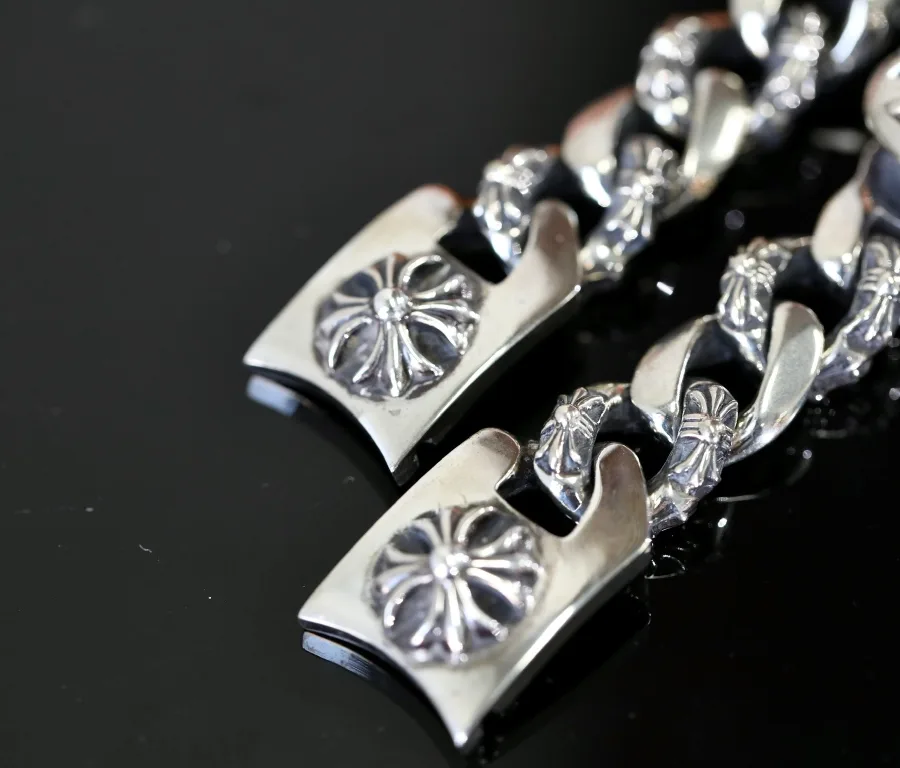 Концевые звенья крепления браслета Chrome Hearts с объемным крестом