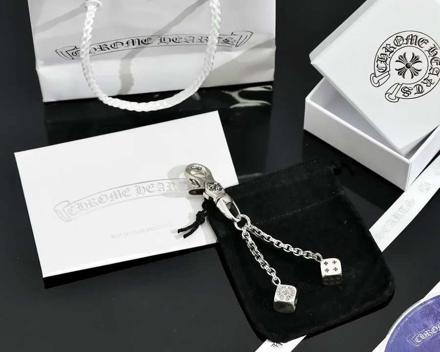 Фирменная упаковка Chrome Hearts: коробка, чехол и пакет