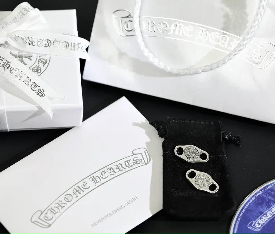Комплект зажимов для шнурков Chrome Hearts с фирменной коробкой, мешочком и салфеткой