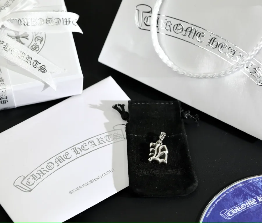 Комплект фирменной упаковки, мешочек и салфетка для серебра Chrome Hearts