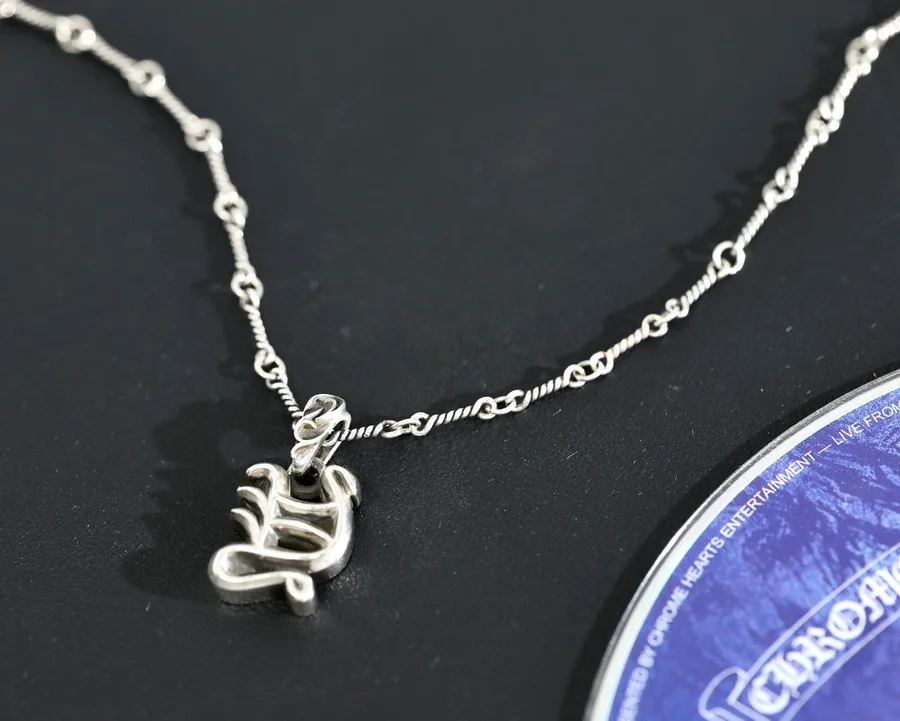 Серебряная подвеска Chrome Hearts буква Y на цепочке