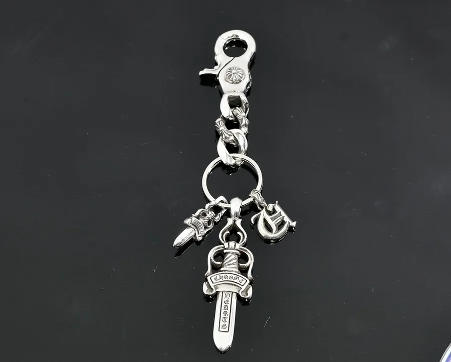 Серебряный брелок Chrome Hearts с подвесками Dagger на карабине