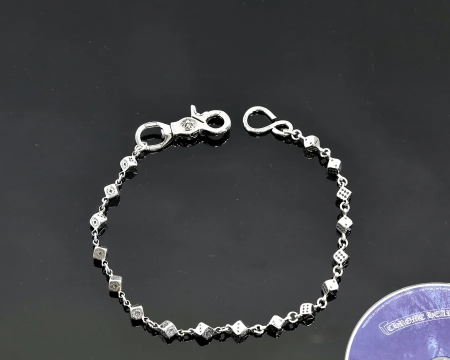 Цепочка для сумки Chrome Hearts Dice Chain, сложенная в кольцо