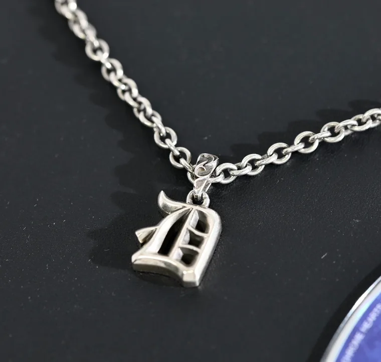 Chrome Hearts Серебряная подвеска с буквой 'D'