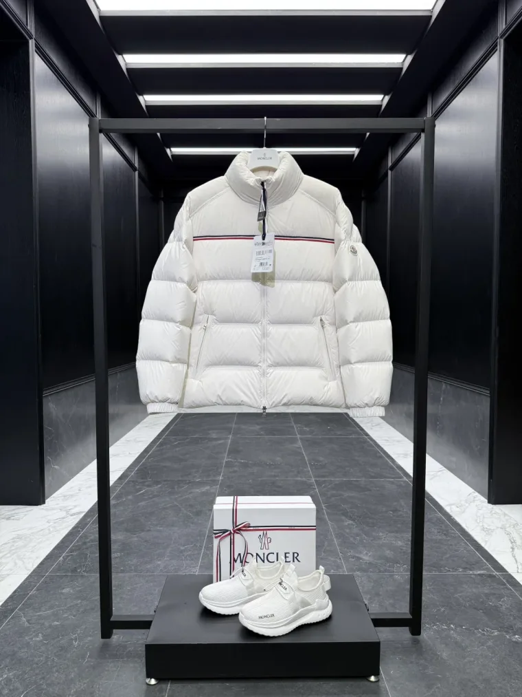 Moncler Bouvaque