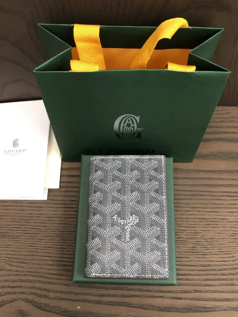 Goyard Saint-Pierre