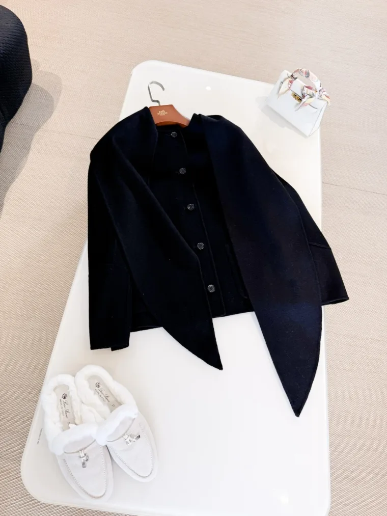 Loro Piana Пальто