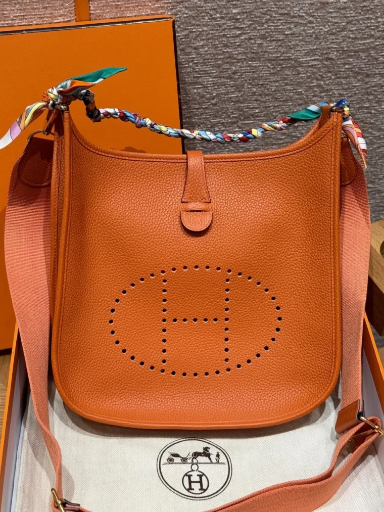 Hermes Evelyne 29